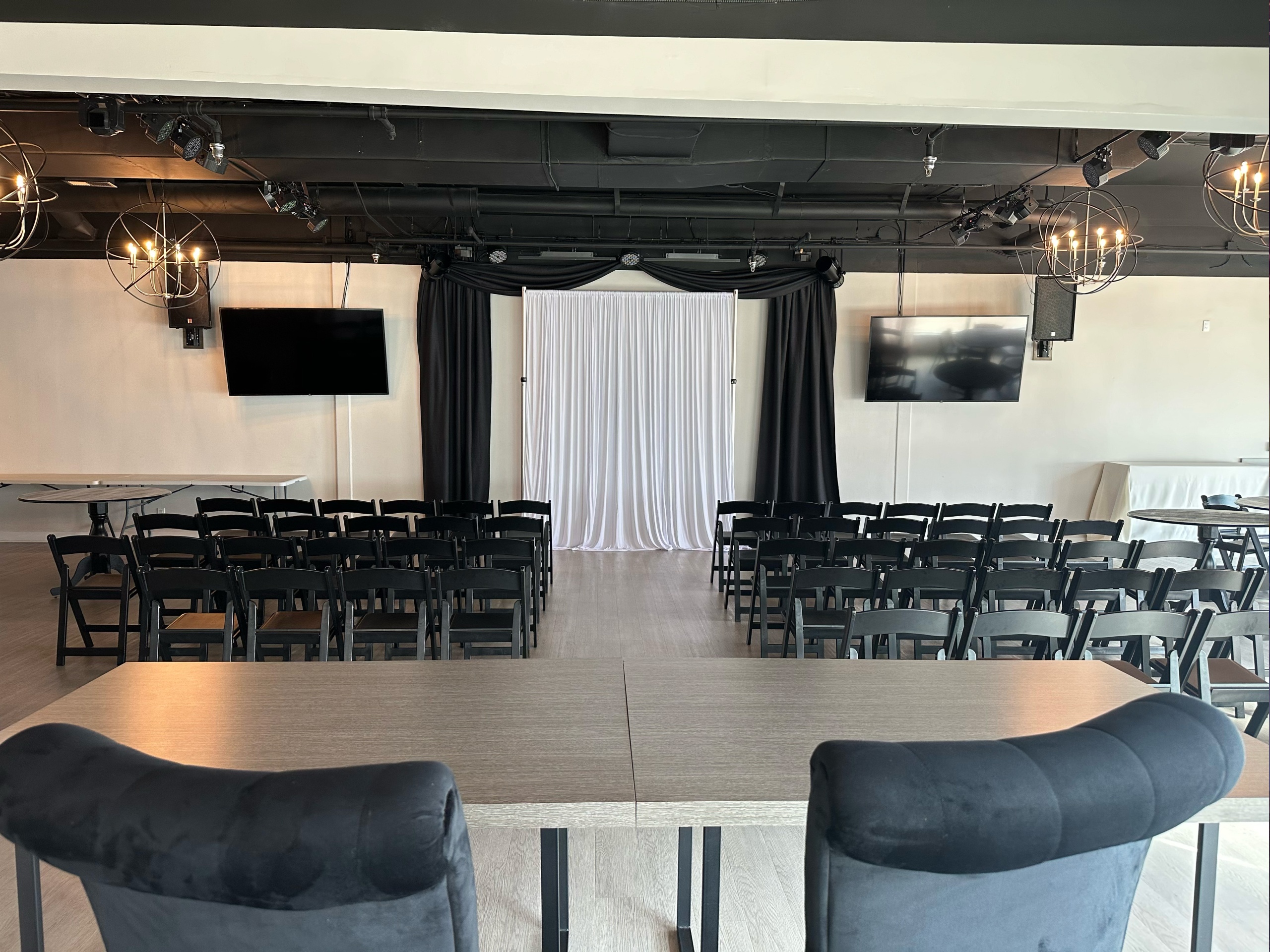 Small-Wedding-Venue-Auburn-Hills-MI