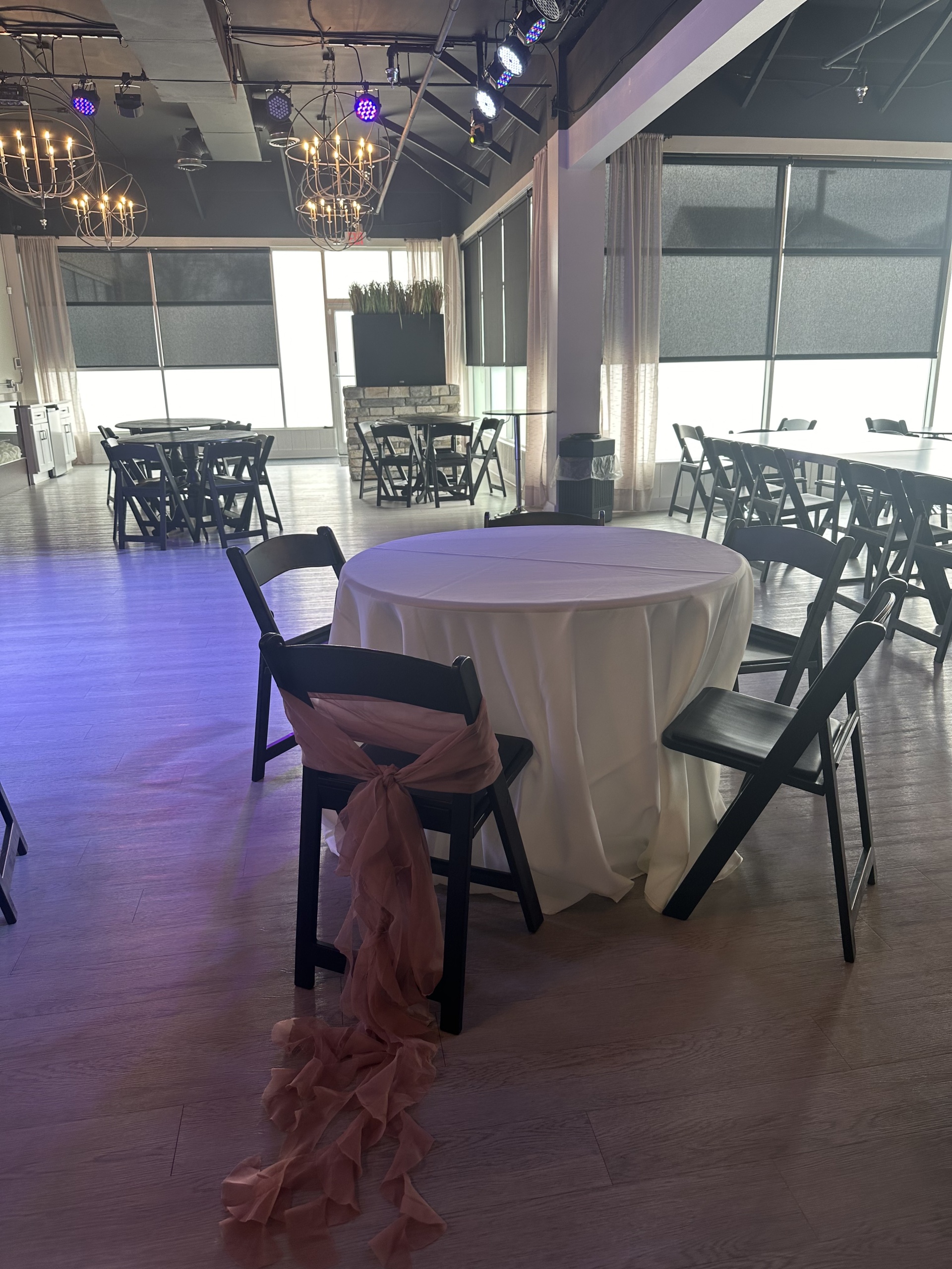 linen table cloth rental for our small event venue in auburn hills mi